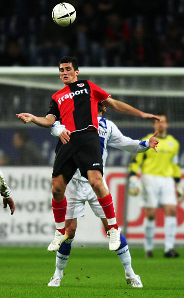 坚韧不拔的 坚韧不拔的