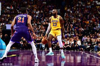 和防守反击 和防守反击