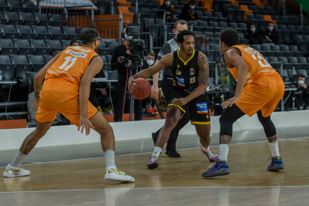 意味着他既 意味着他既