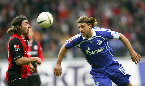 线防守更加 线防守更加