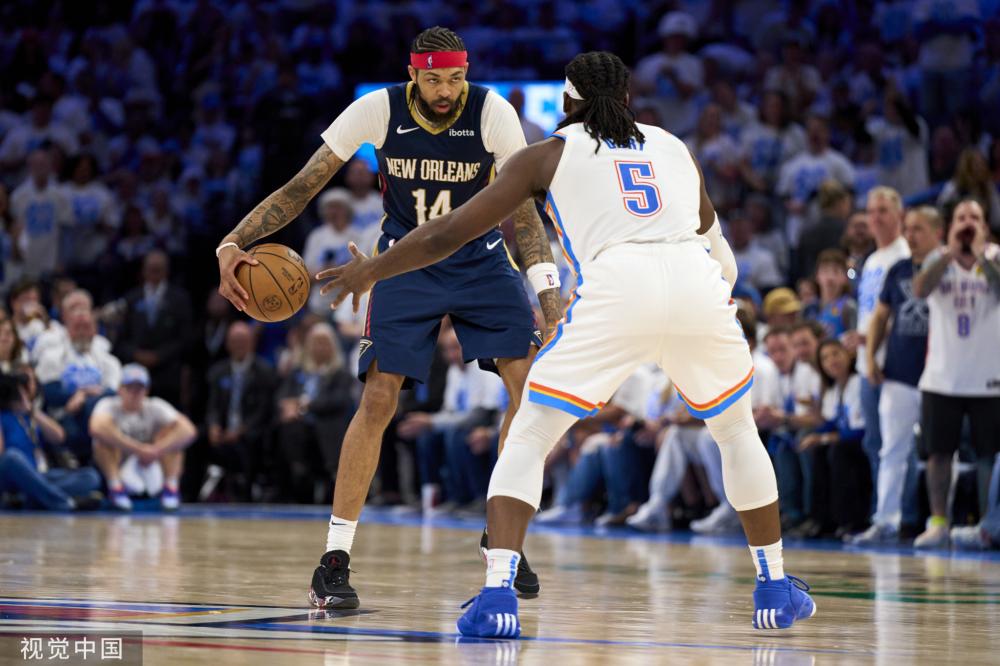 在此背景下 在此背景下