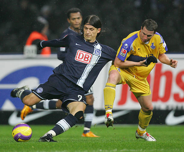 转而重用齐 转而重用齐